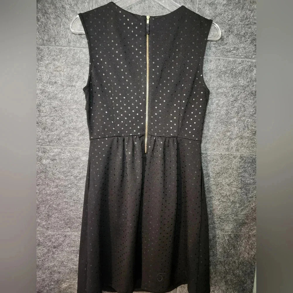 MAISON JULES Wrap Front Sleeveless Reflective Polkadot Dress in Black WOMEN'S M - Picture 4 of 8